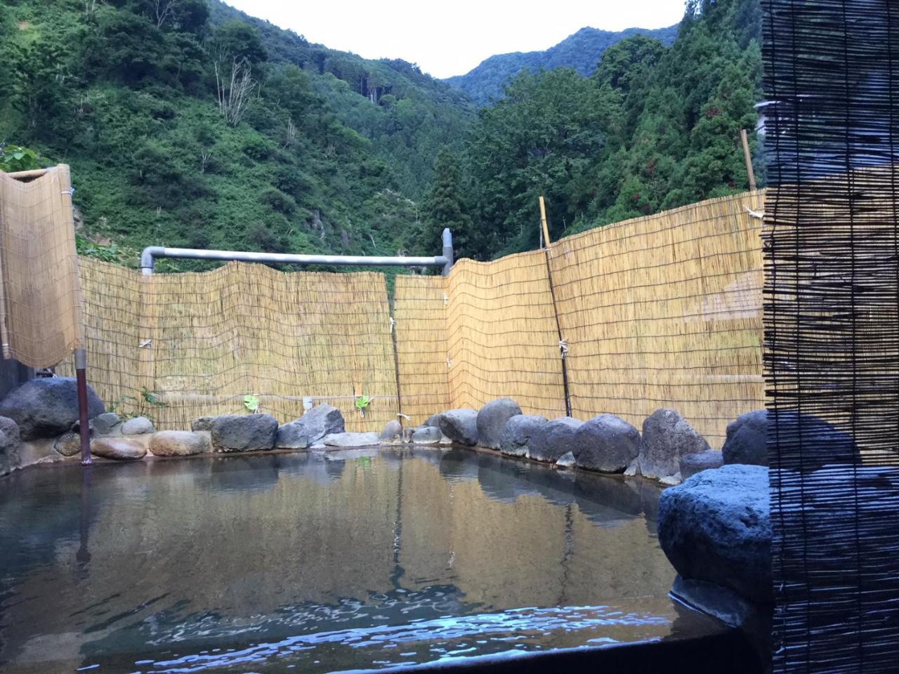 Jigokudani Onsen Korakukan Hotel Nakano  Bagian luar foto